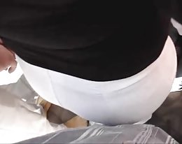 目を閉じてリラックス