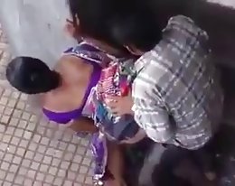 成熟したおばあちゃんのぽっちゃり系は、彼女の絶頂まで日立を使用します。